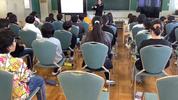 【岩間第一小学校】キャリア教育授業の講師として登壇